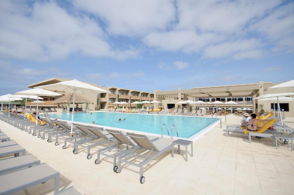 Oasis Salinas Sea — Swimming pool in Santa Maria