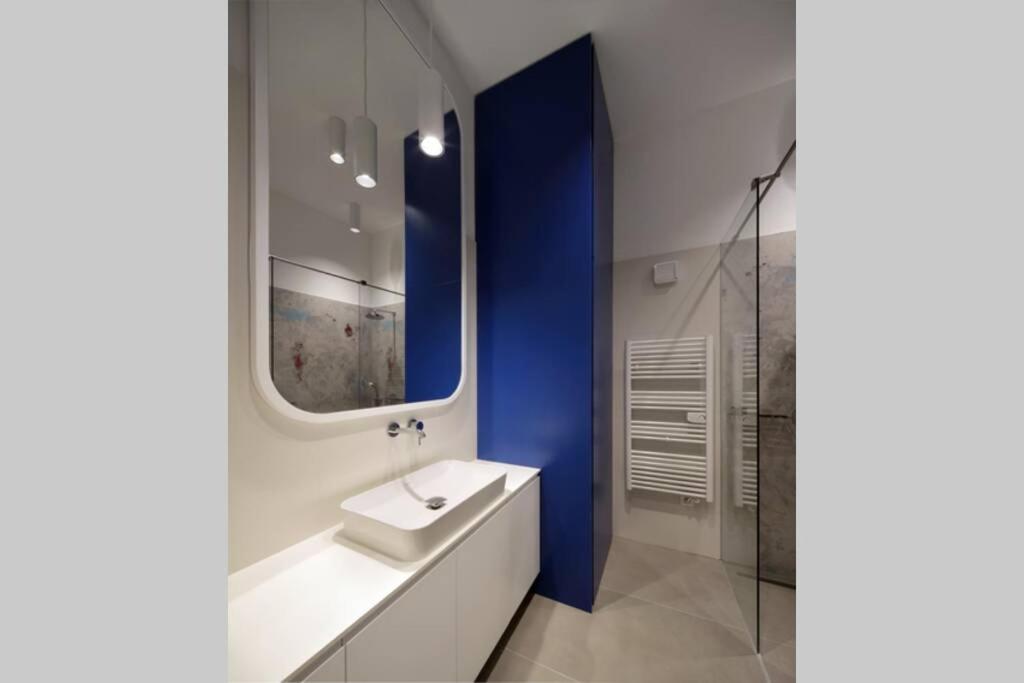 Modern & Comfortable Apartment in the City Center - 5