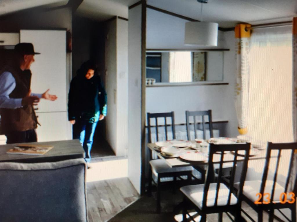 11 The Meadoows, Hirn