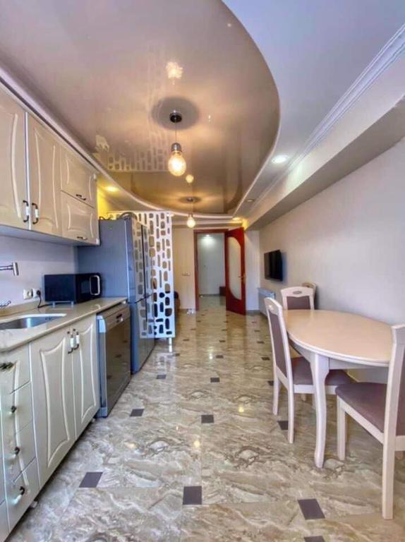 Apartment Dolphin 전경
