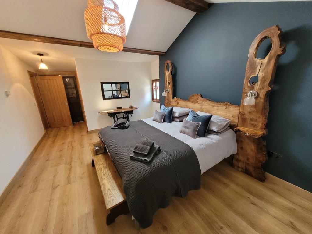 Loch Lomond Blair Byre - pet-friendly stay