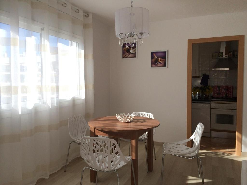 Traumhafte Wohnung mit Meerblick in schöner Umgebung - 4