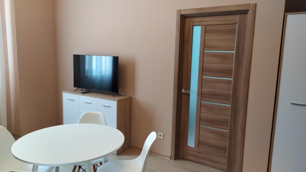 Апартаменты 1 в новом доме возле парка и моря, Odesa