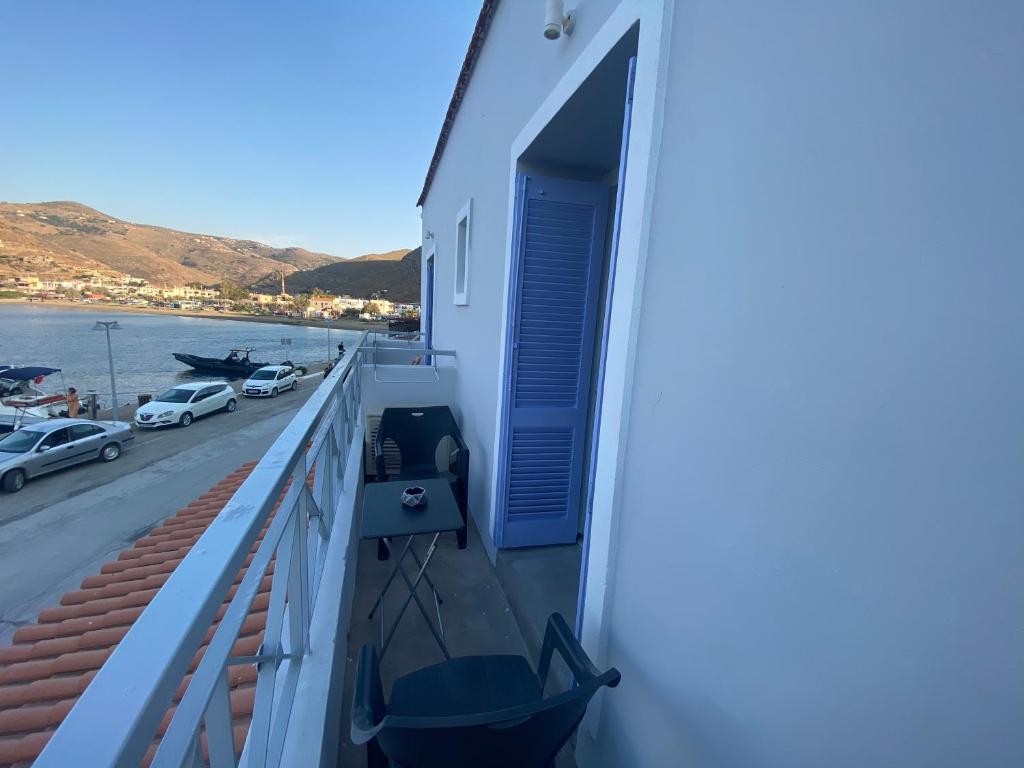 AEGEAN VIEW SEASIDE ROOMS AND STUDIOS KEA photo