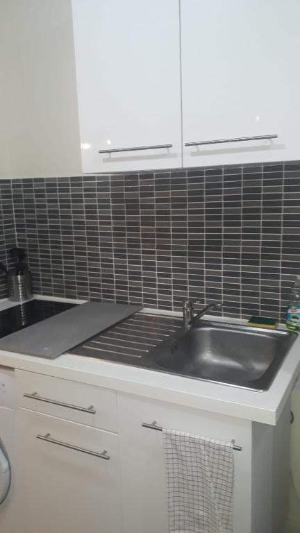 Kitchen, Appartement Mimosa, tram 2, parking in Montpellier
