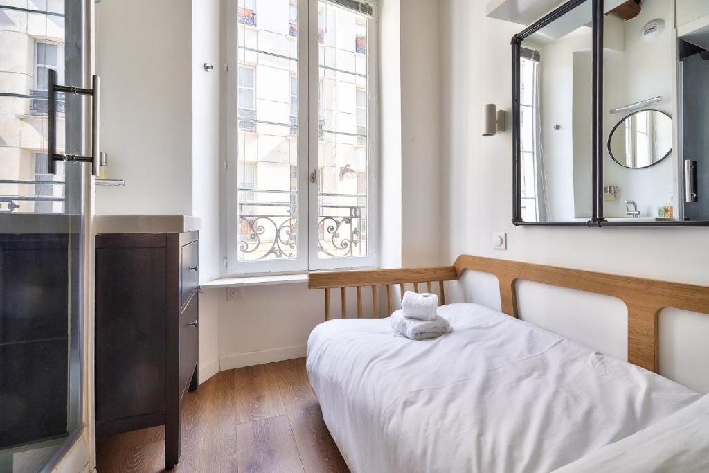 Cute and New Studio Duplex in the Heart of Paris - 4