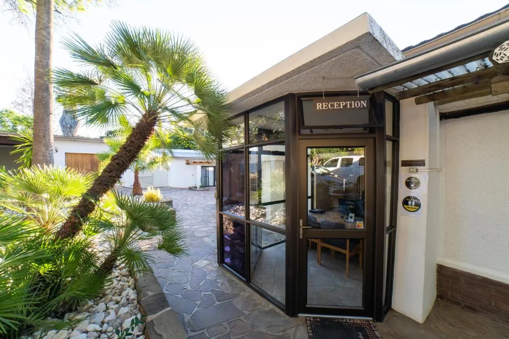 Hotel Pension Palmquell, hotel in Klein Windhoek