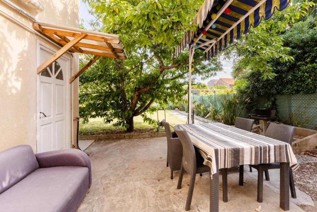 Studio Antibes - 5min des plages - Parking gratuit - Climatisation - 3