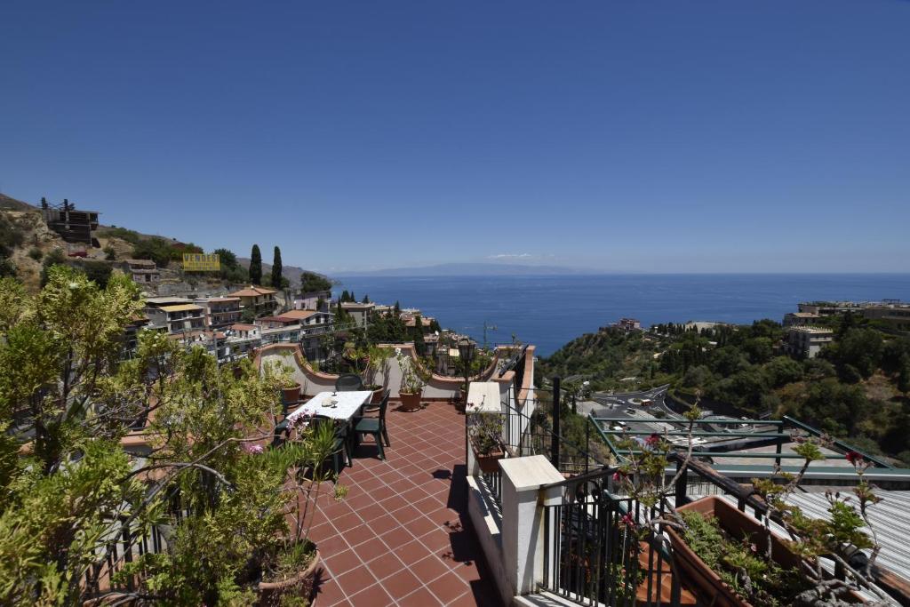 Hotel Condor photo