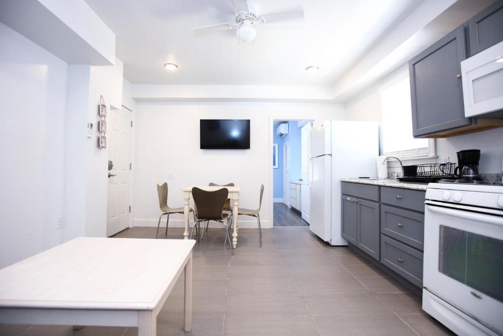 Garfield Beach House photo