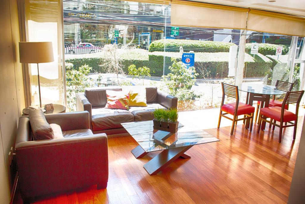 Suites Aura For Living - 1