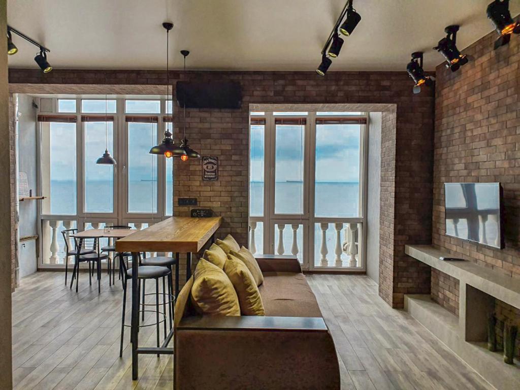 Apartment41, Illičivsk