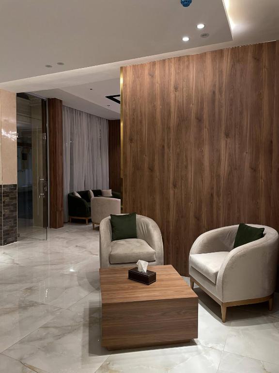 Quartz Executive كوارتز التنفيذية photo