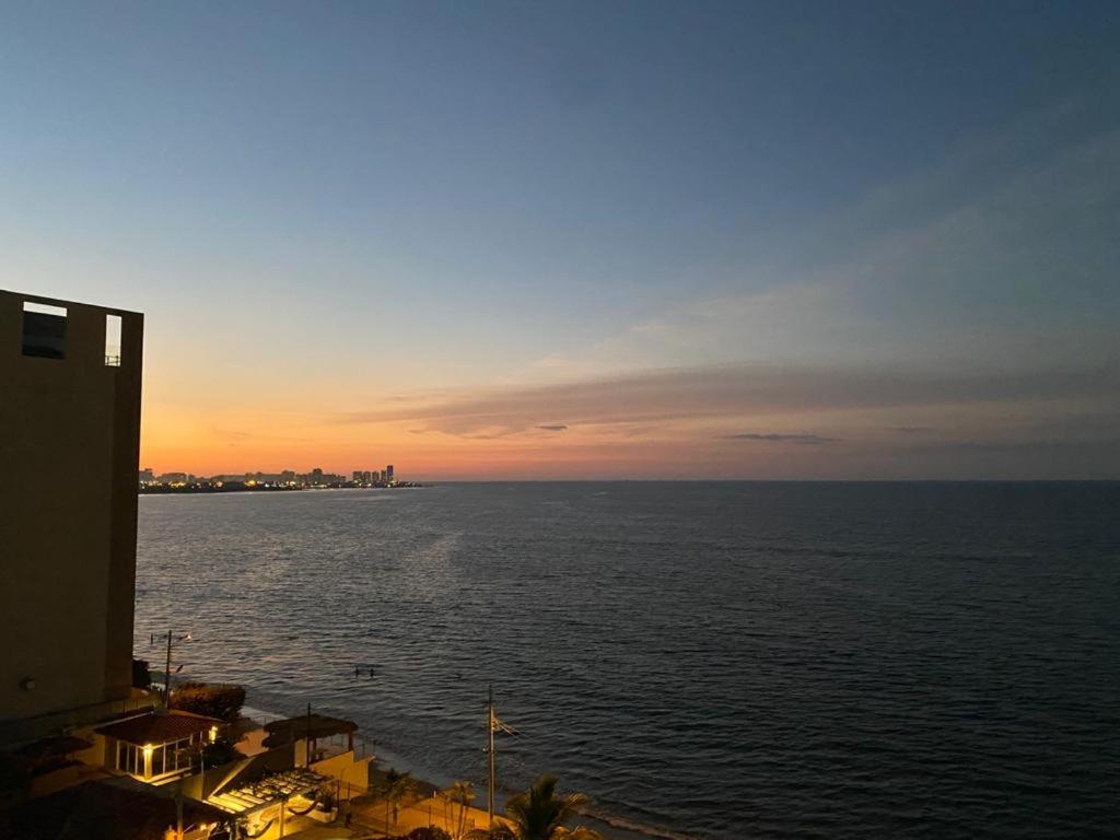 Penthouse, espectacular vista panorámica al mar - 2