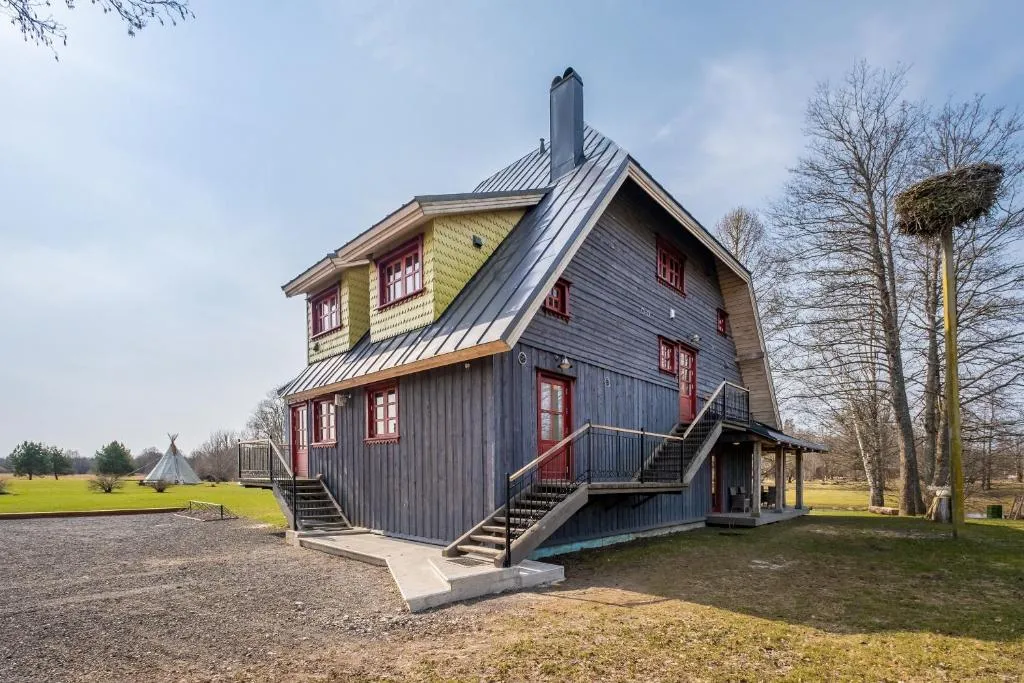 Soomaa Puhkeküla, hotel in Riisa