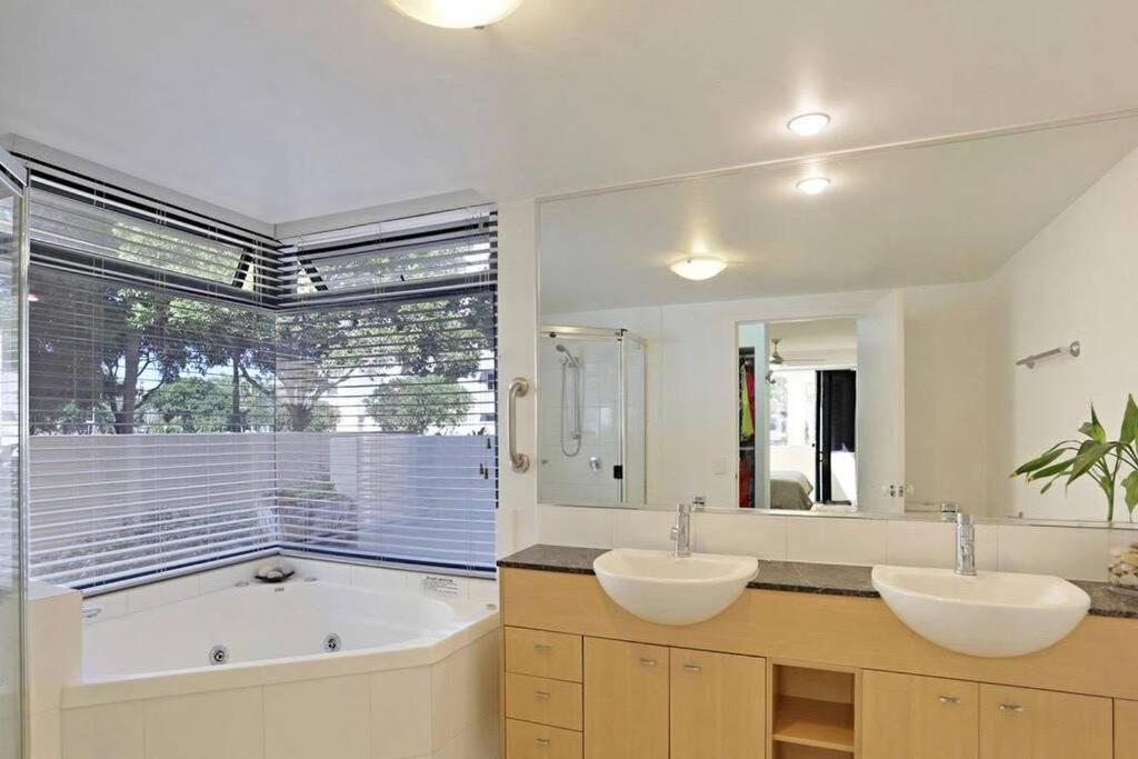 Alexandra Headland Resort with Stylish Stays photo