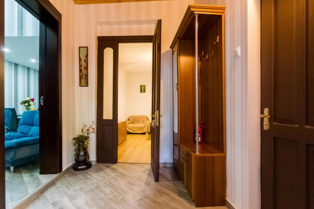 Rustaveli Apartment with yard photo