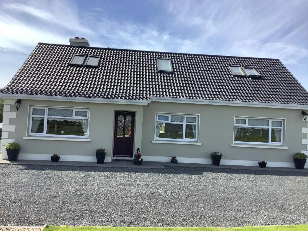 Greenway lodge B&B, hotel in Achill Sound