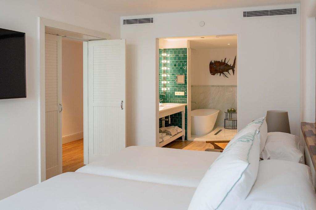 Hotel Fariones — Puerto del Carmen, Canary Islands