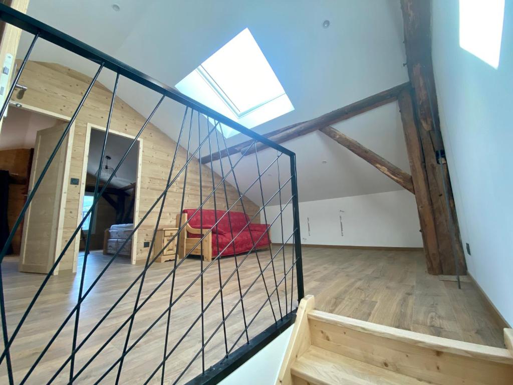 Appartement 75m2 duplex au cœur du village de Queige - 4