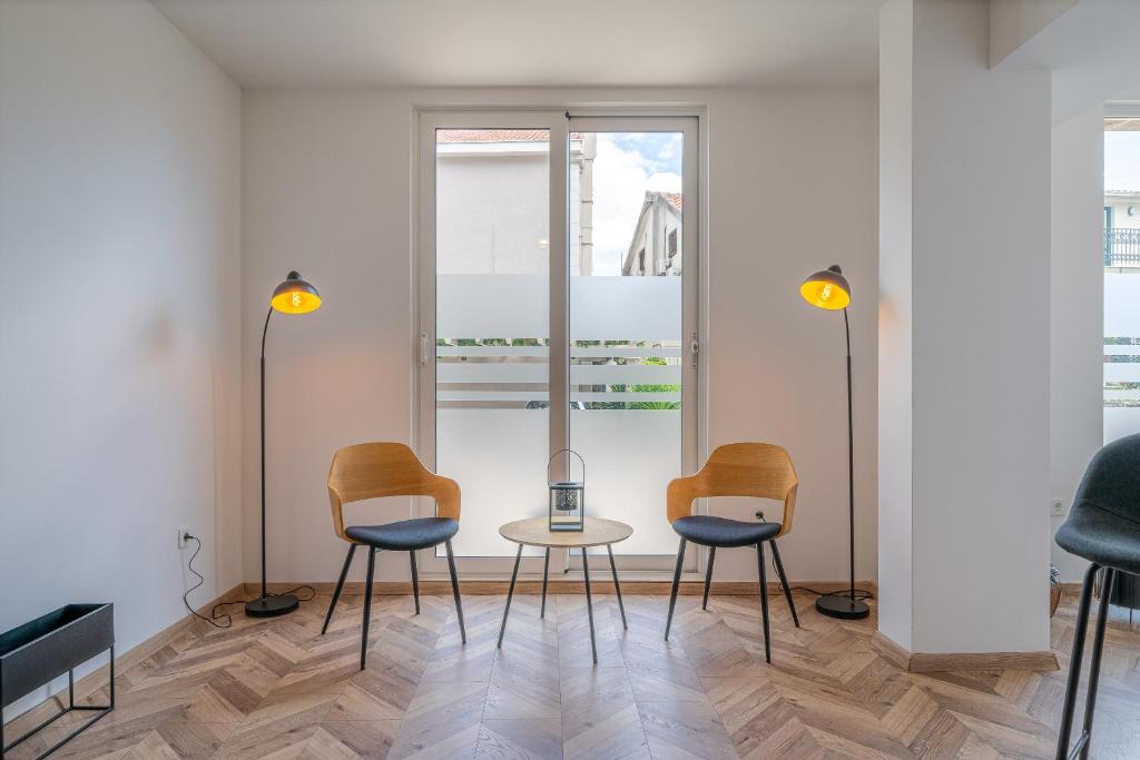 Sun and Sea Apartments photo