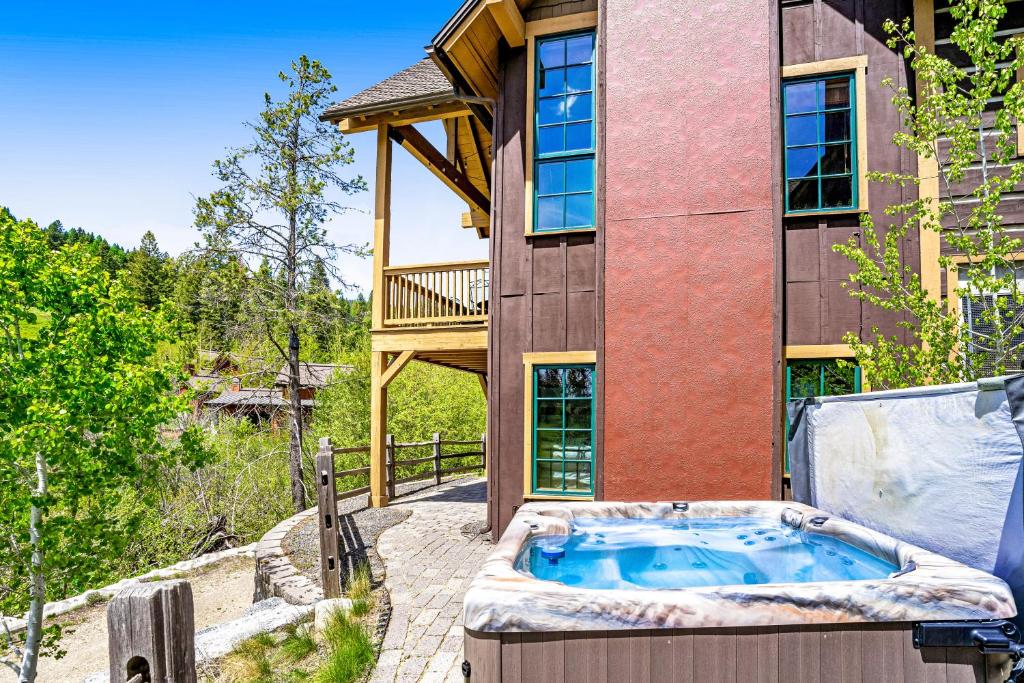 Need for Speed, Donnelly