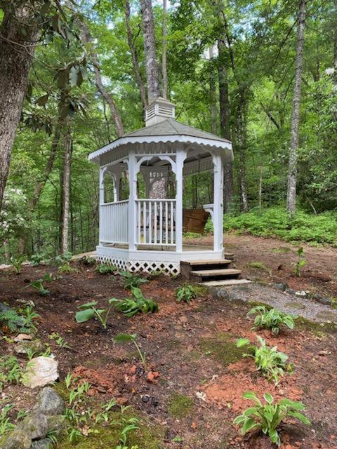 Lolly's Treehouse, Highlands
