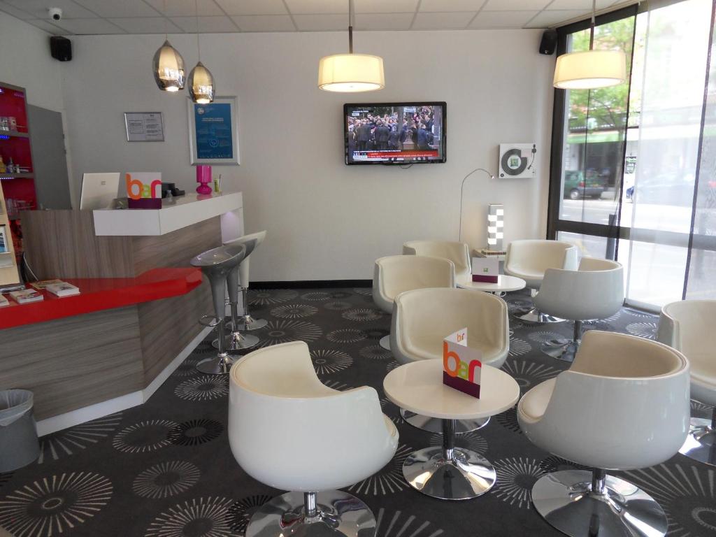 ibis Styles Grenoble Centre Gare photo