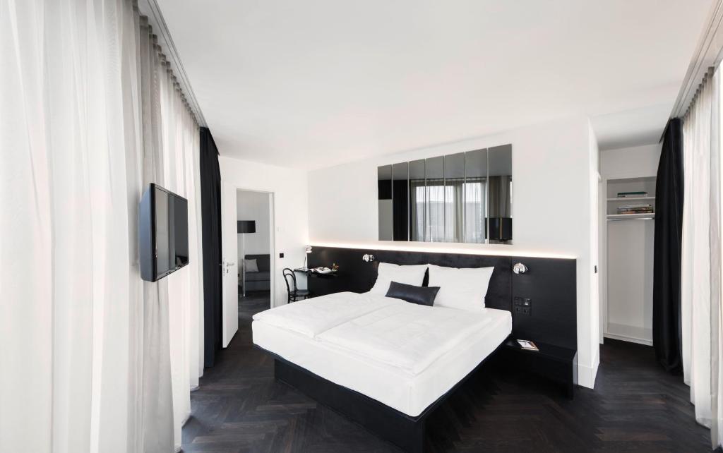 Hotel AMANO Grand Central — Hotel rooms in Berlin, Berlin
