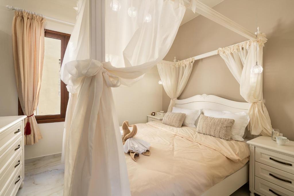 Chrisselen Palazzo Colombo, Chania