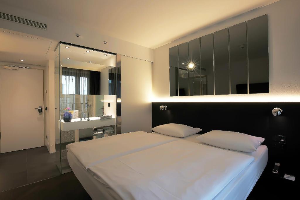 Hotel AMANO Grand Central — Hotel rooms in Berlin, Berlin