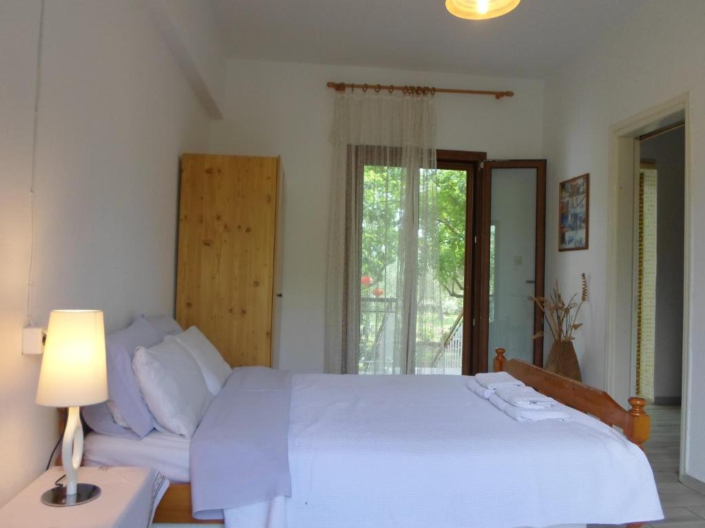 Bozelia Apartments photo