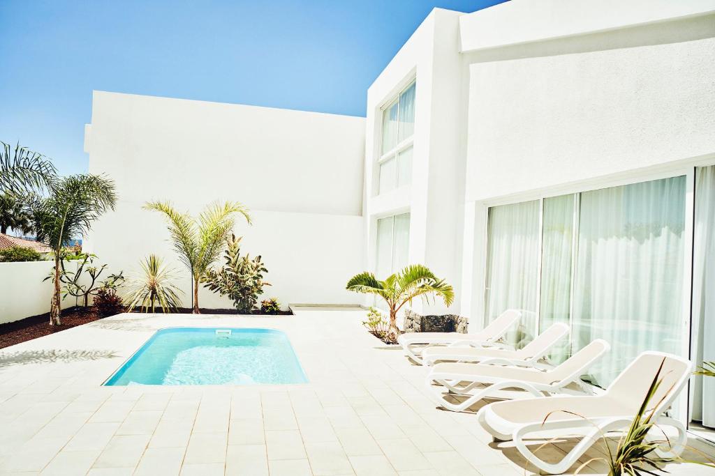 VILA AMALIE - 3BDR+3 BATH in Amarilla Golf - 2