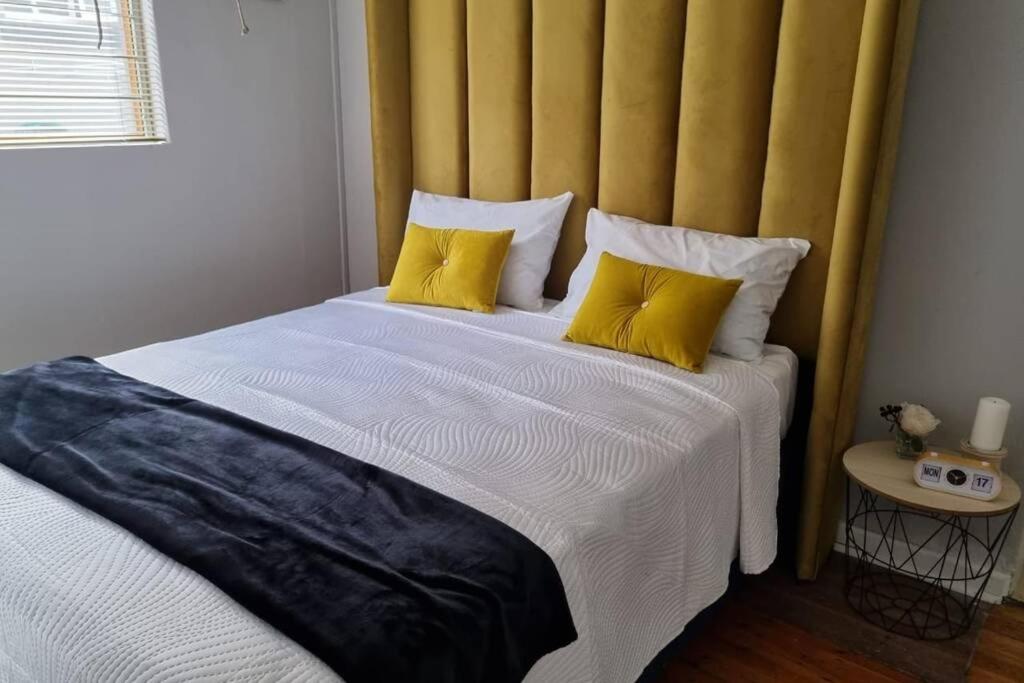 9th Green, Mill Park, Glendinningvale