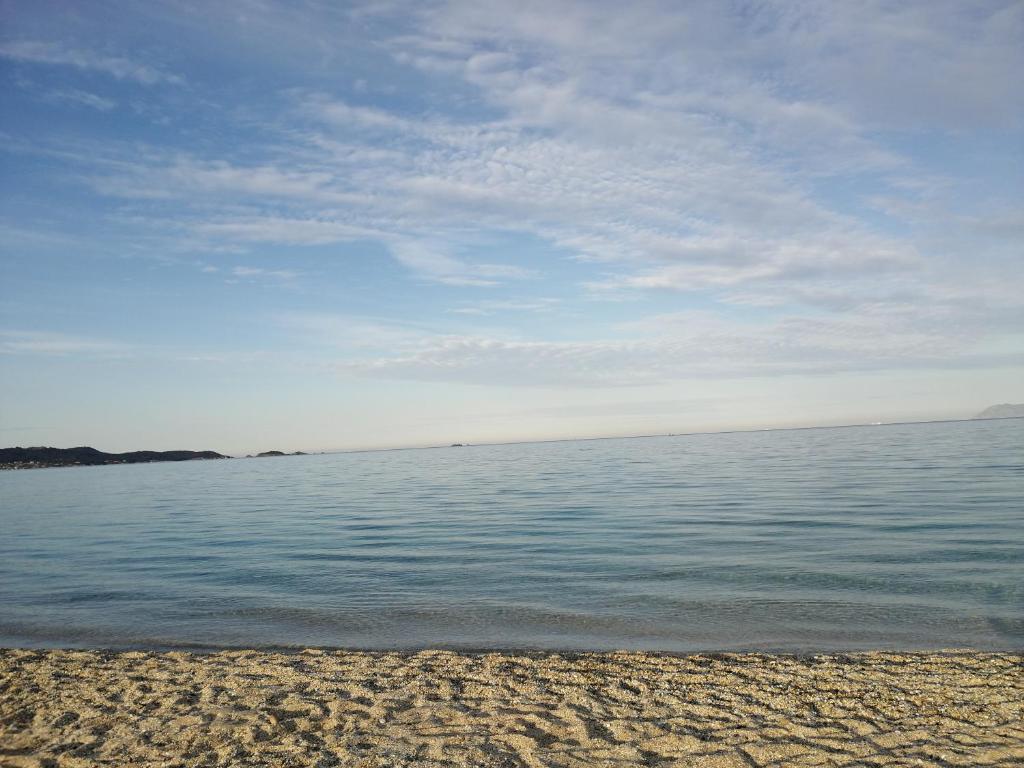Mobil home 3 chambres climatisé pour 6 personnes à Hyères Les Palmiers, proche des plages - 1