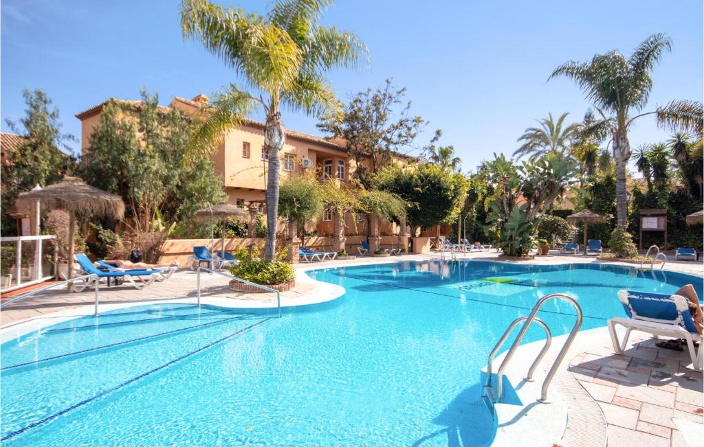 Nice Apartment In Calahonda With Wifi, Sitio de Calahonda