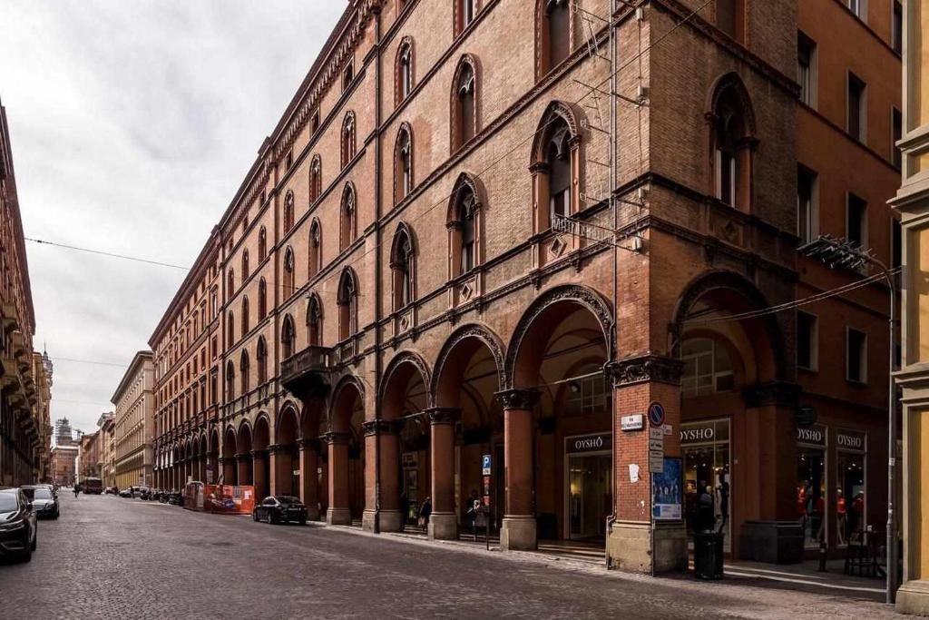 Cavalieri's Grand photo