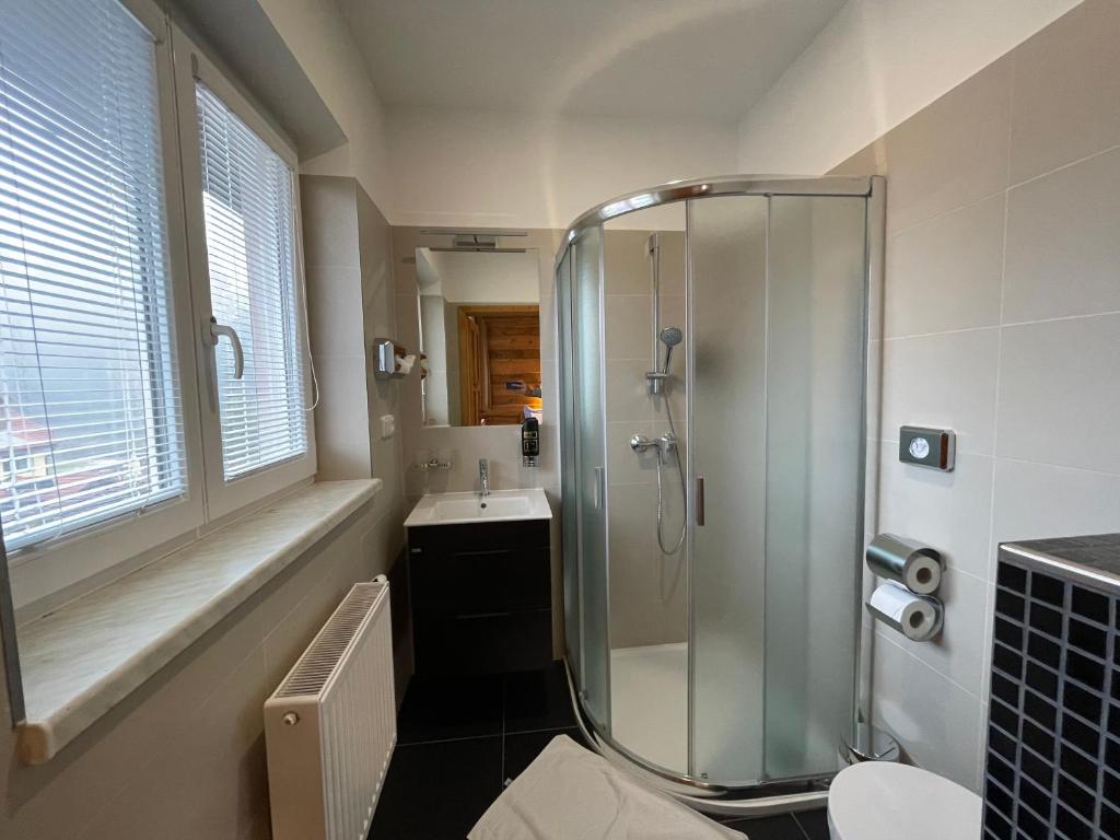 Hotel Kristian photo