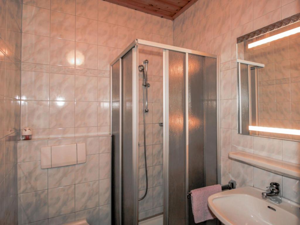Apartment Edelweiss-1 by Interhome - 5