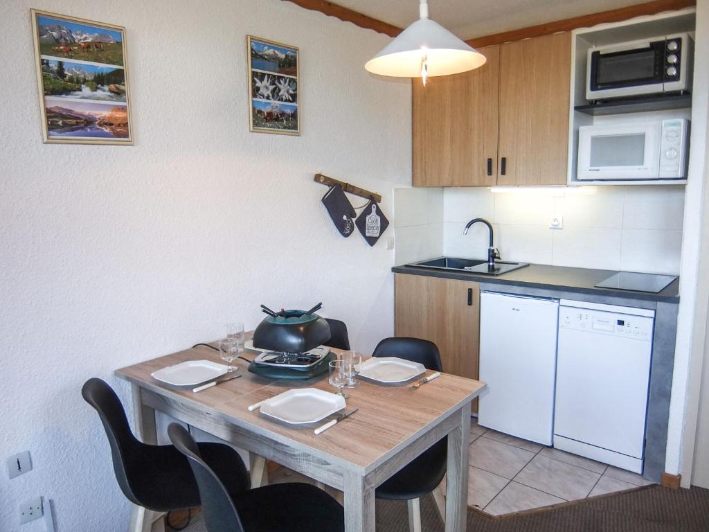 Apartment Boëdette 213 A by Interhome - 3
