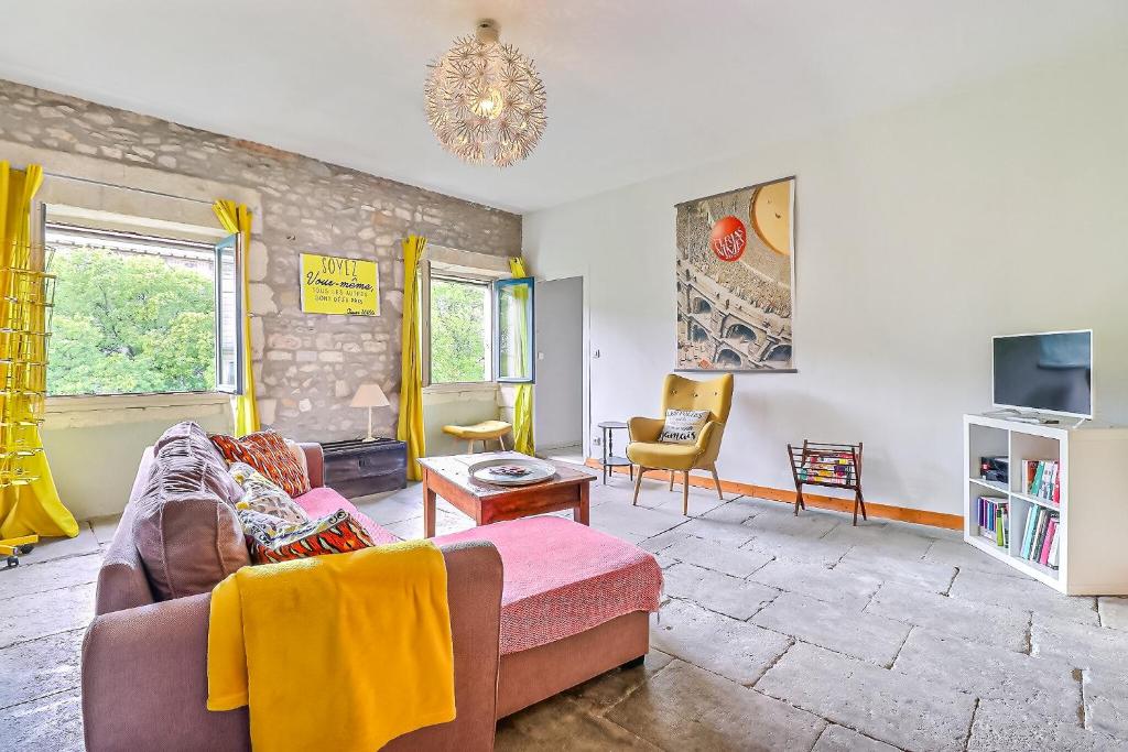 Antonin - Premiere conciergerie — Hotel in Nimes