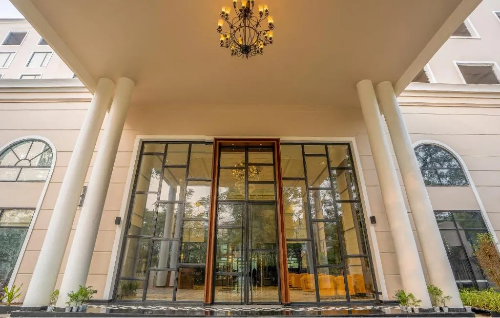 Hotel Polo Towers Agartala，位于阿加尔塔拉的酒店