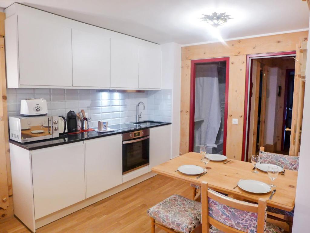 Apartment Le Bristol B11 by Interhome - 5