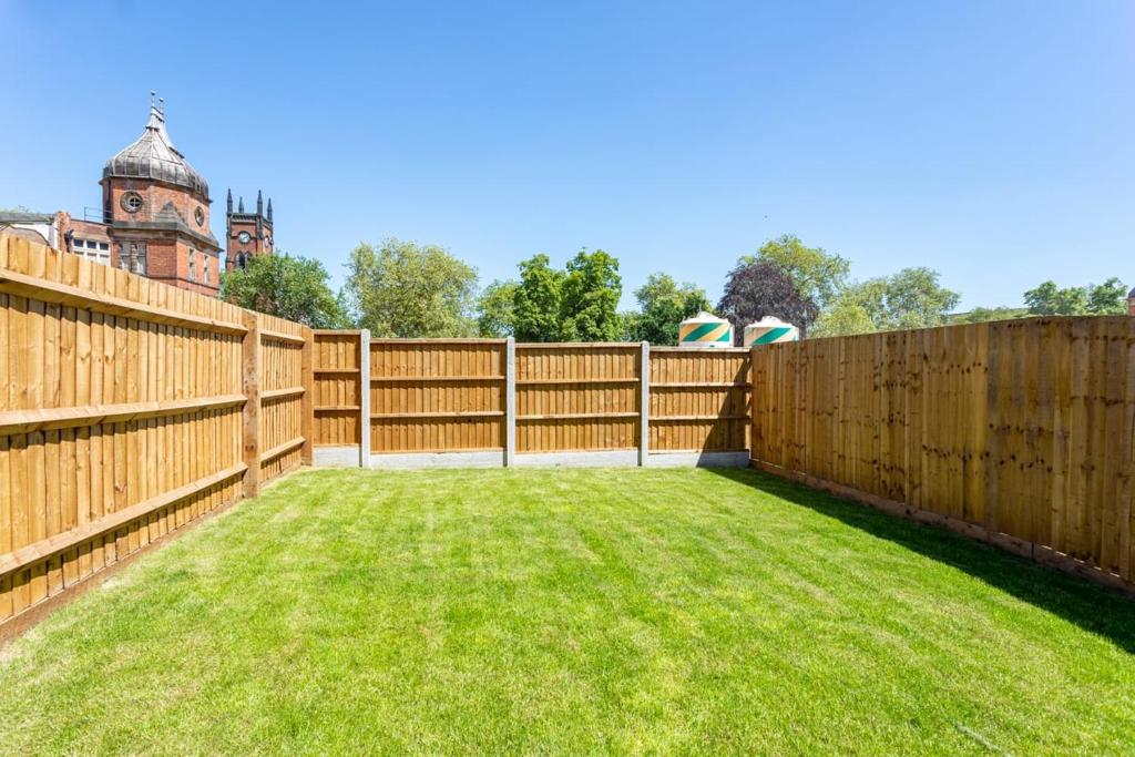 Stunning 3 bedroom house in Derby city centre photo