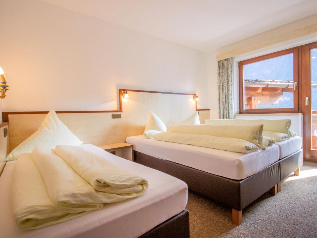 Apartment Alpin-5 by Interhome - 3