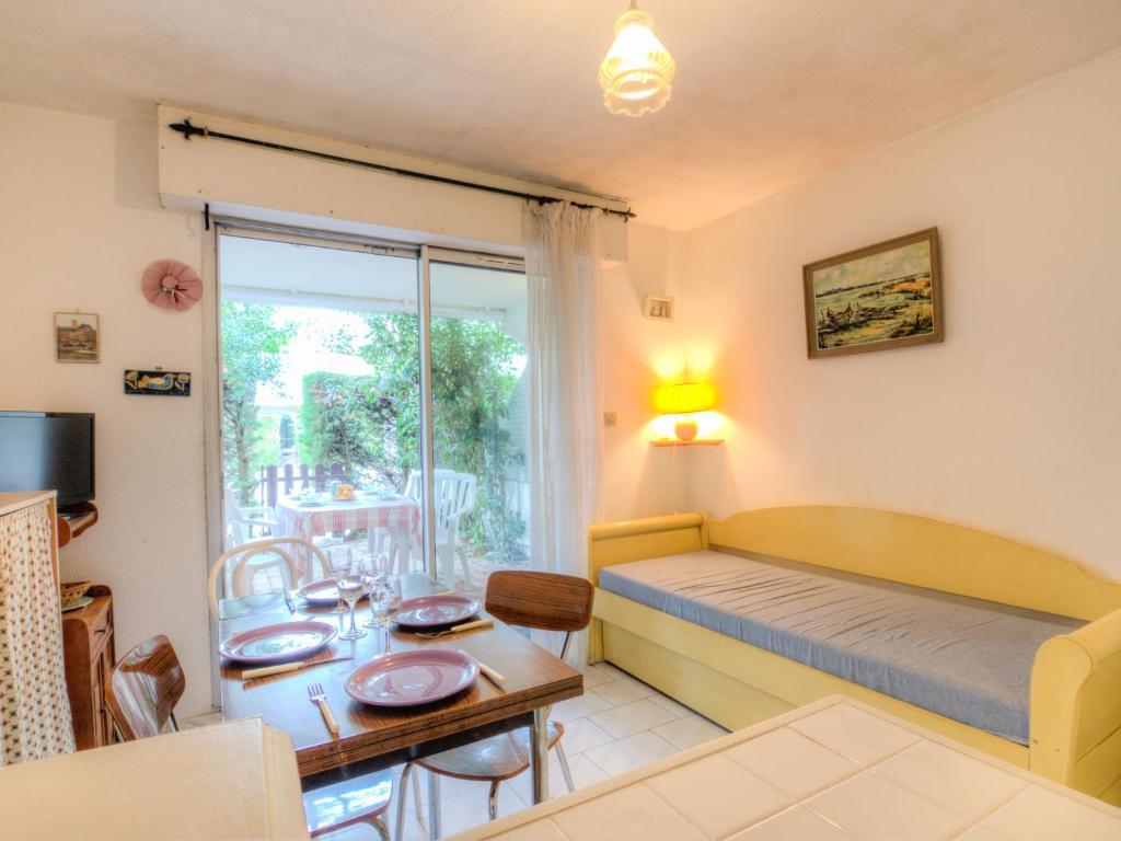 Studio Les Cyprianes-6 by Interhome - 3
