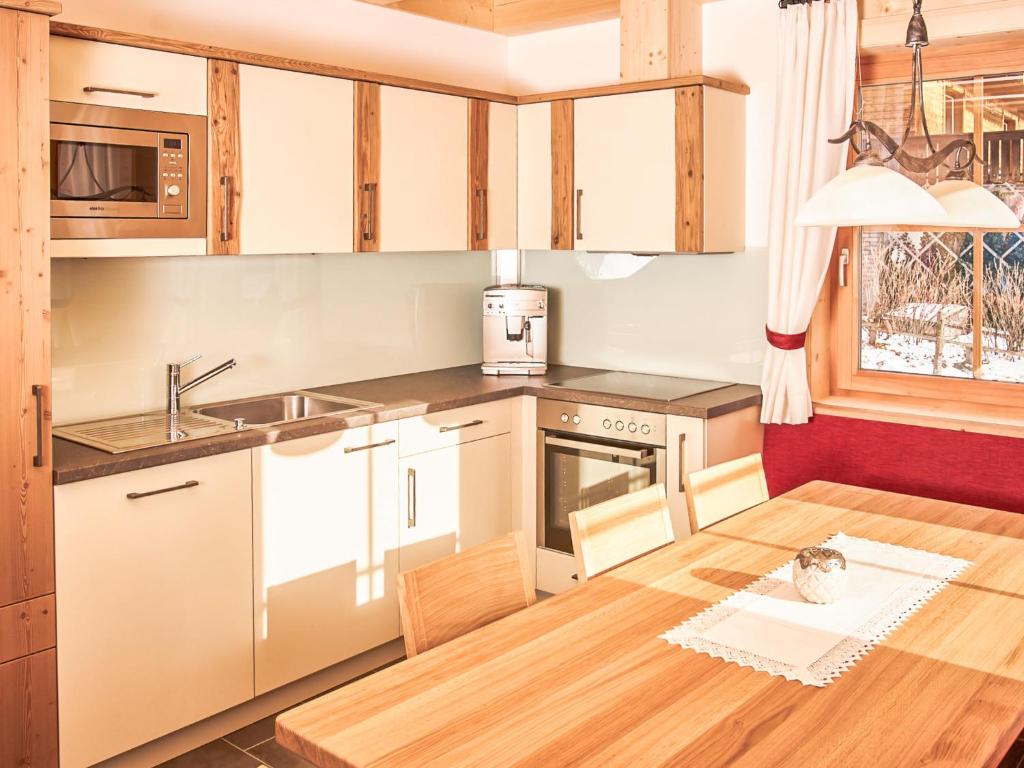 Chalet Glockner-1 by Interhome - 4