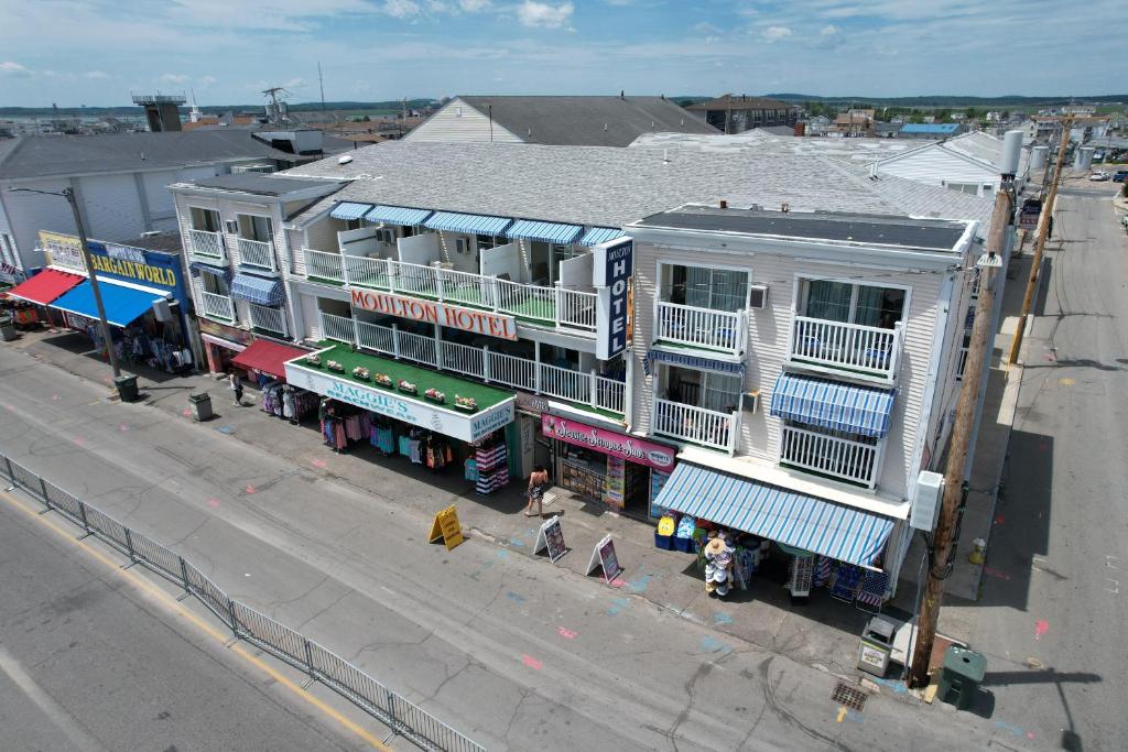 The Moulton Hotel photo