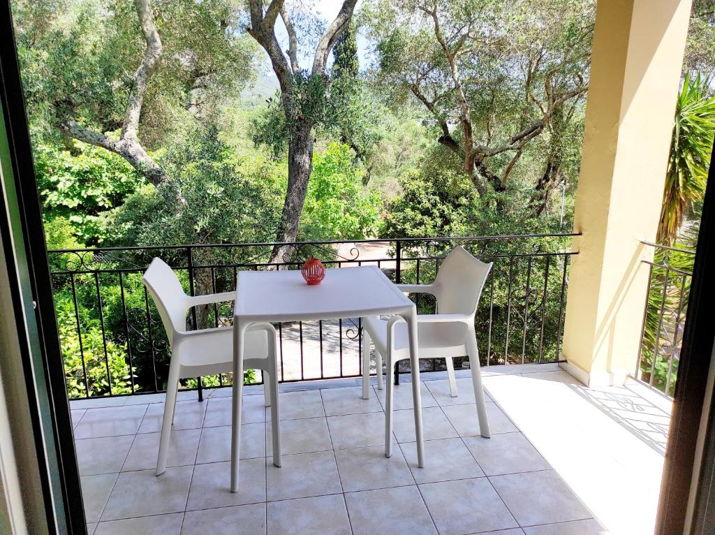 Villa Eleni - Studios photo