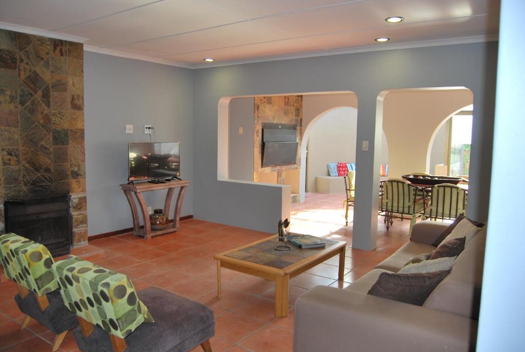 14 Cluster House &amp; Studio — Hotel in George